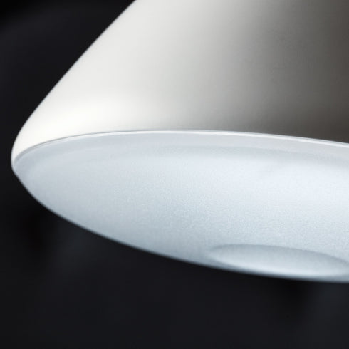 AQ01™ Led Table Lamp